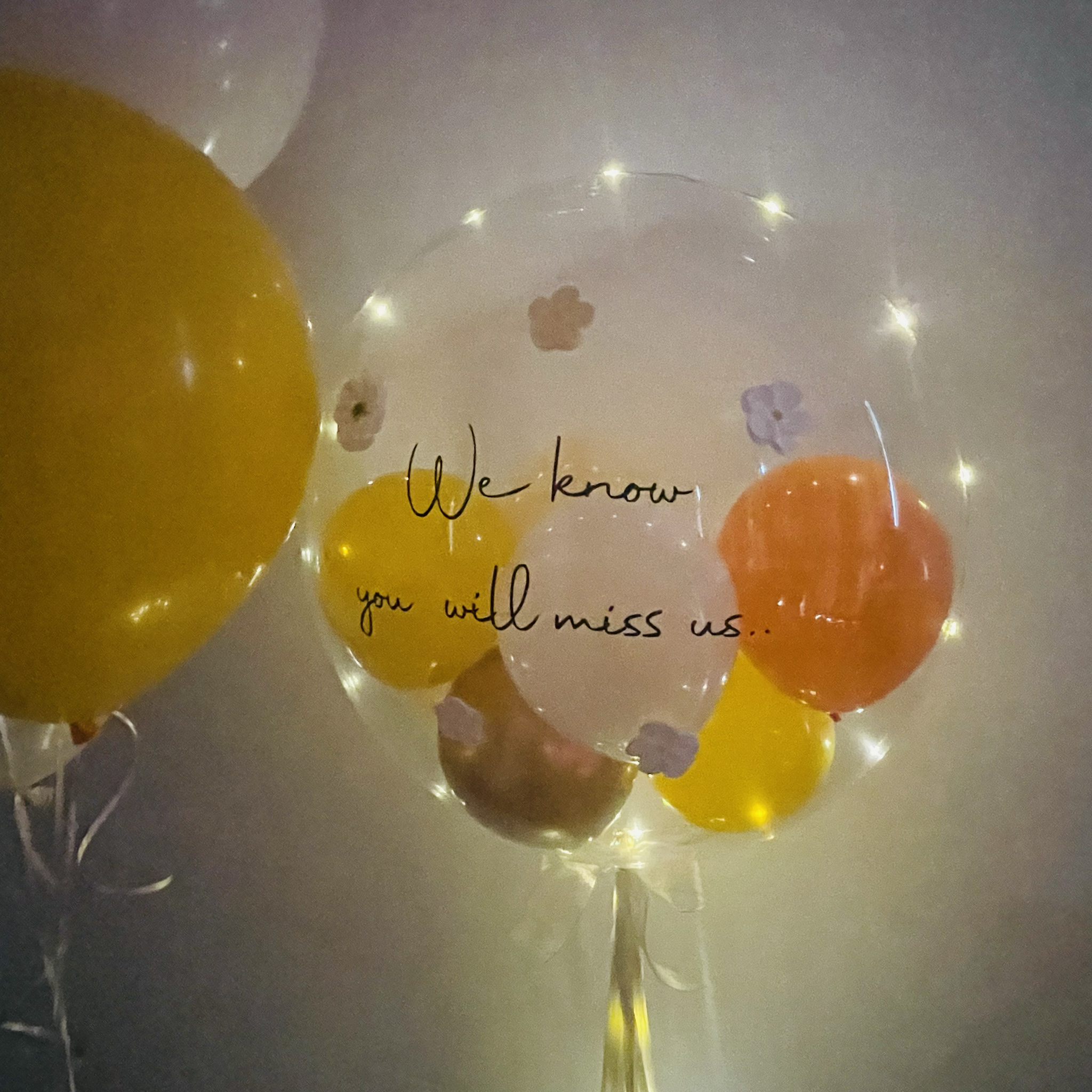 24" Mini bubble balloon with Clay flower_half fill_sunshine_3