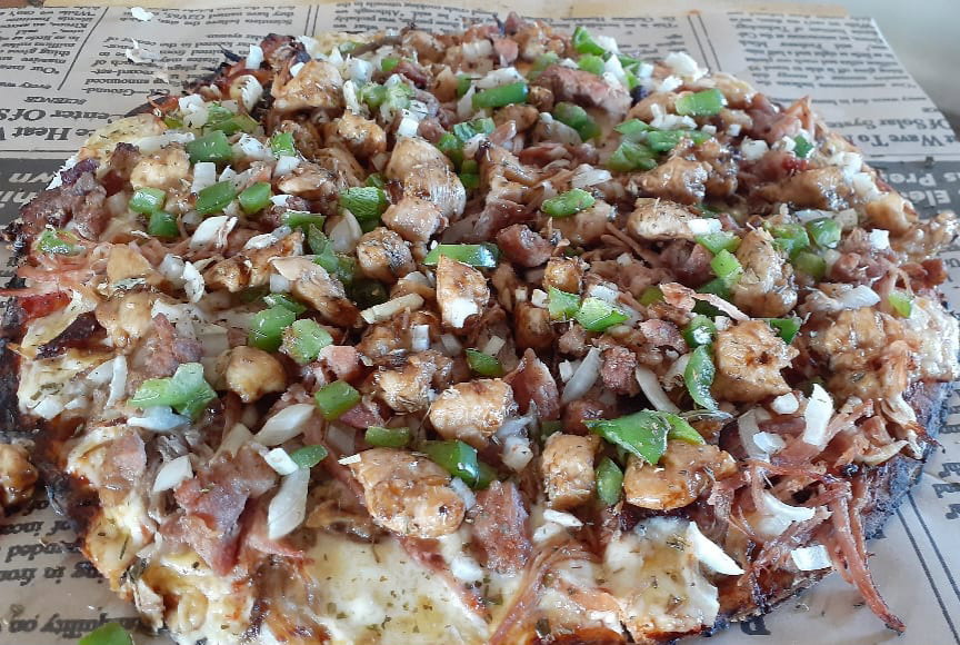 Carnivore Pizza_0