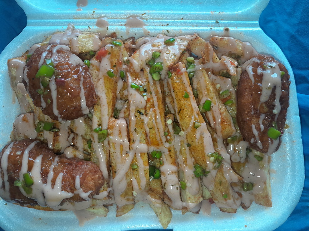 3 Bites And Small Fries 