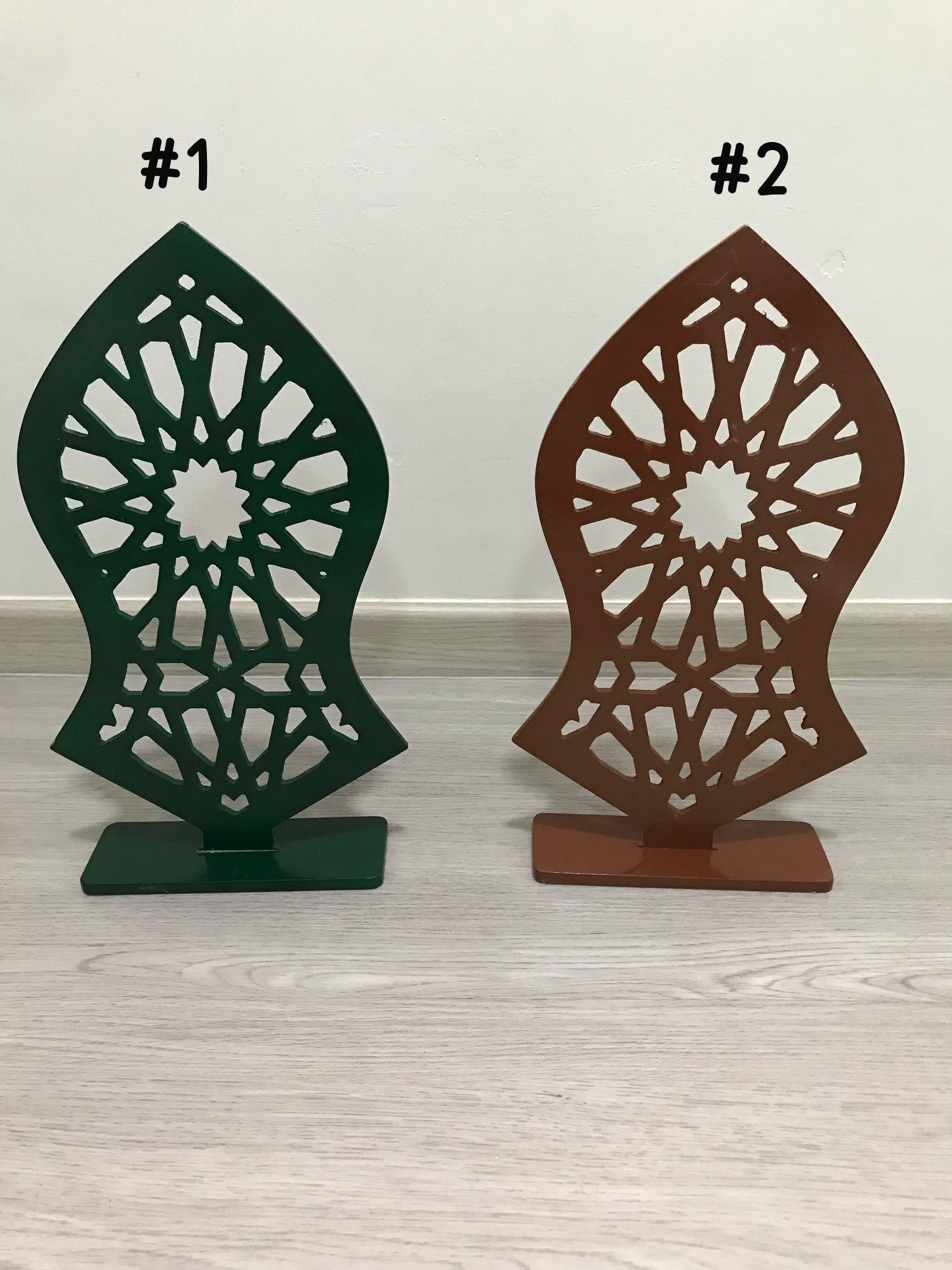 Wooden Na'al standing frame_0