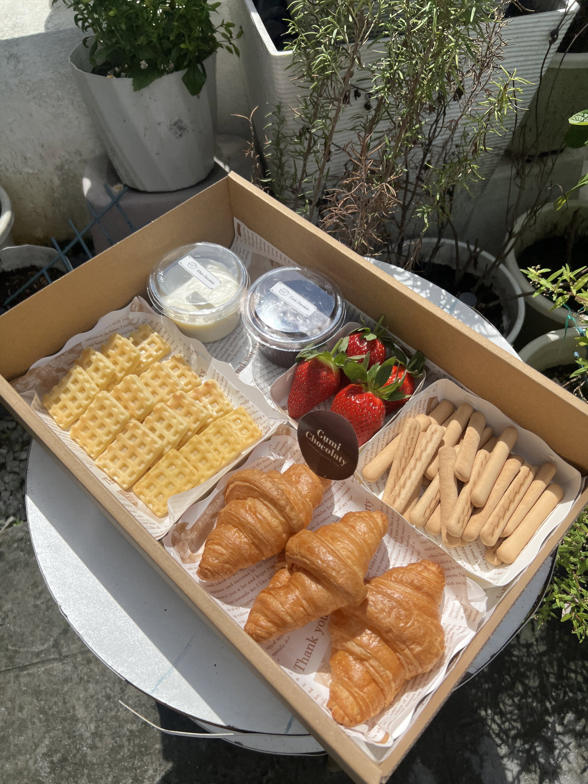 Medium Snack Treats Box_1
