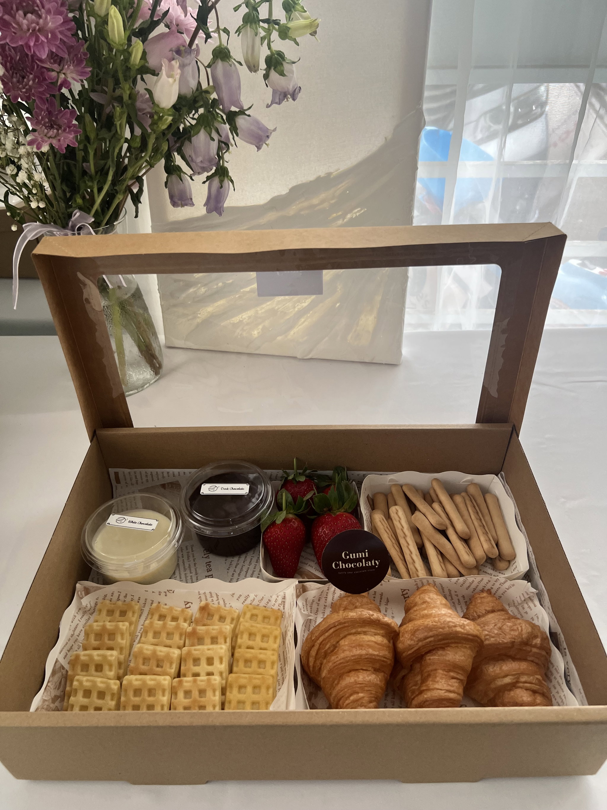 Medium Snack Treats Box_2