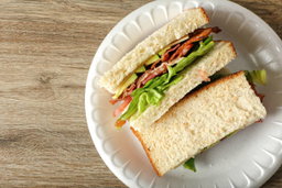 Avocado, cheese & tomato