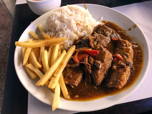 Spicy beef and chips _0