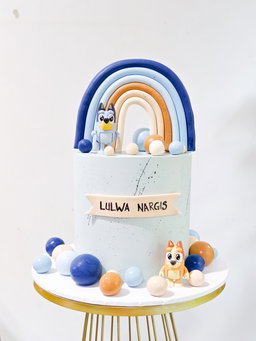 Bluey cake 