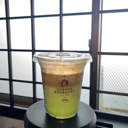 Dirty Matcha Einspanner