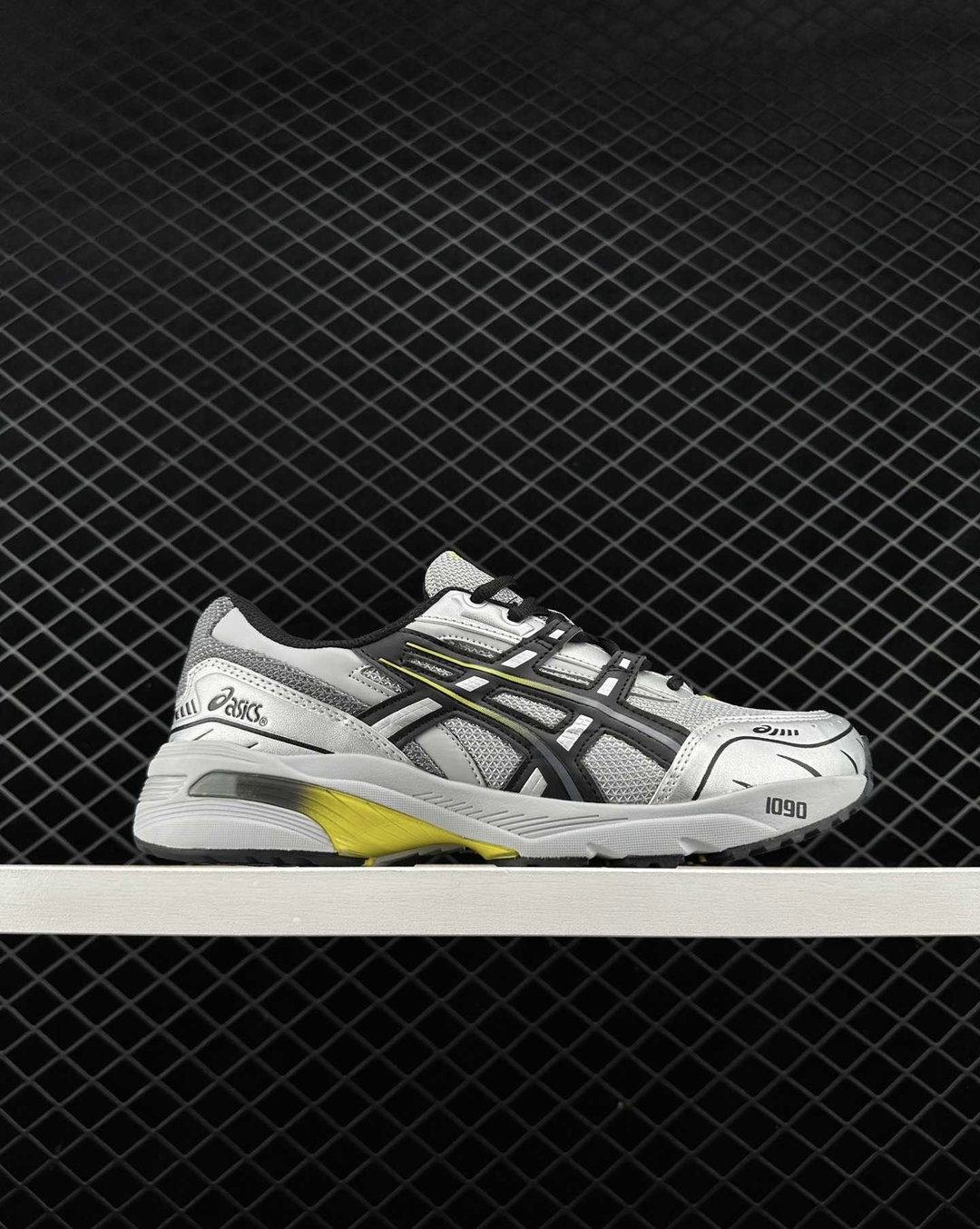 ASICS GEL 1090