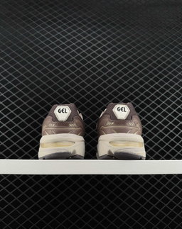 ASICS GEL 1090