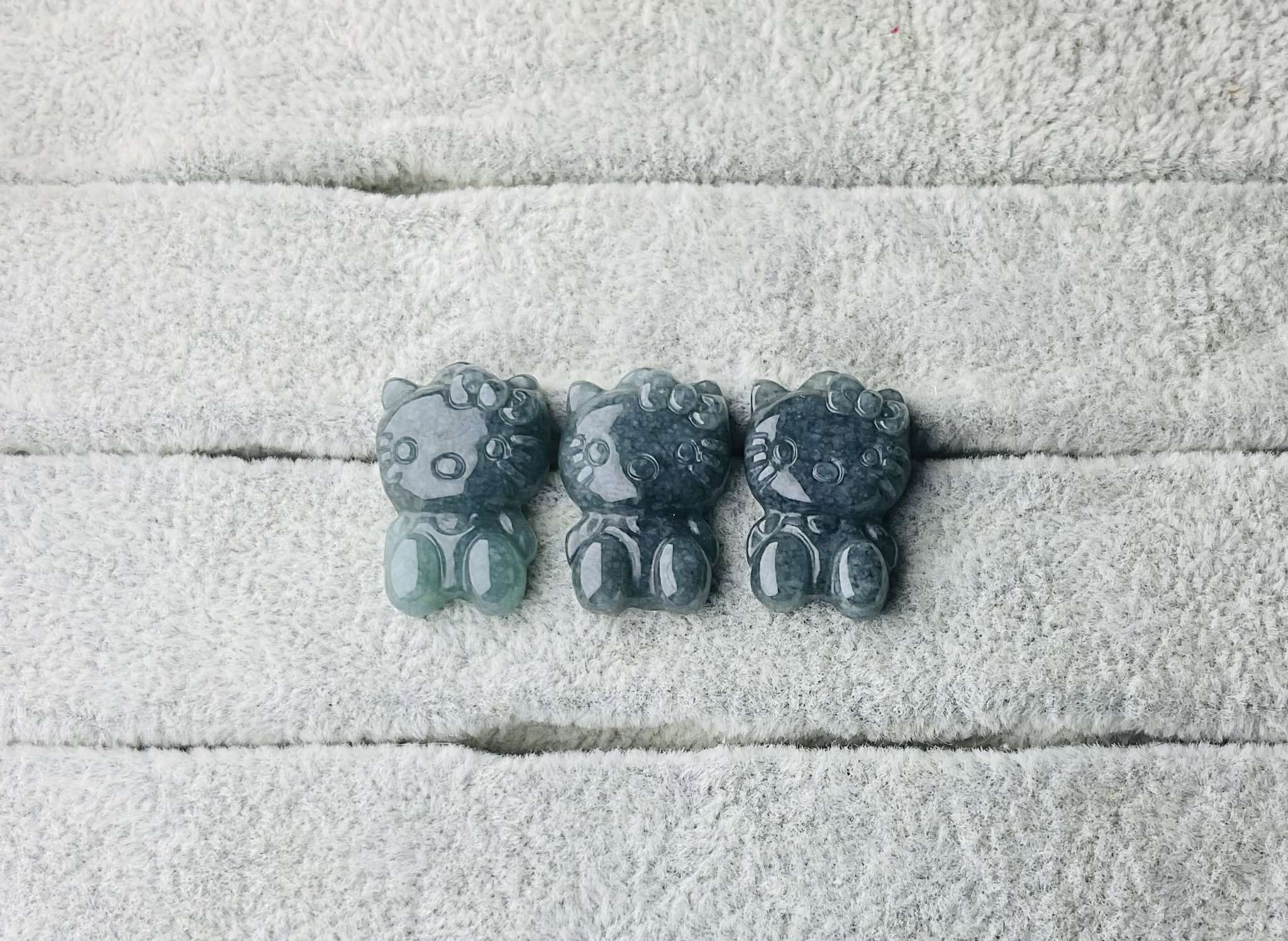 BLUE WATER JADE - HELLO KITTY CHARMS/PENDANT_1