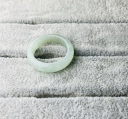 JADEITE  RING 