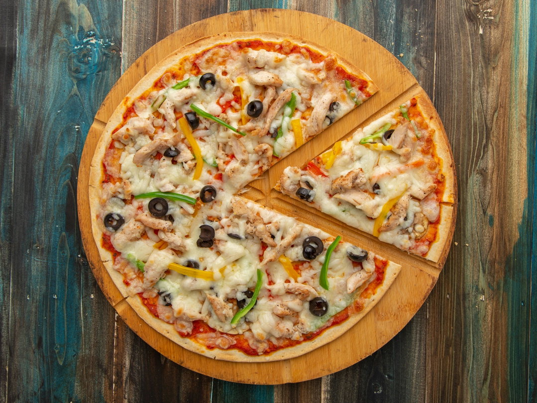 Pizza chicken lover
