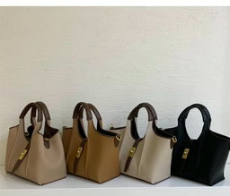 Classic women bag 