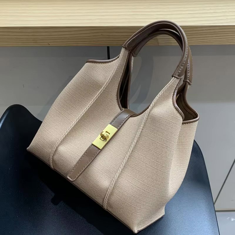 Classic women bag