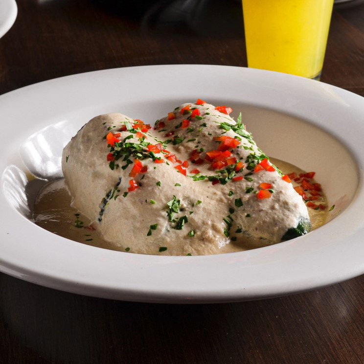 CHILES RELLENOS (2 PIEZAS)