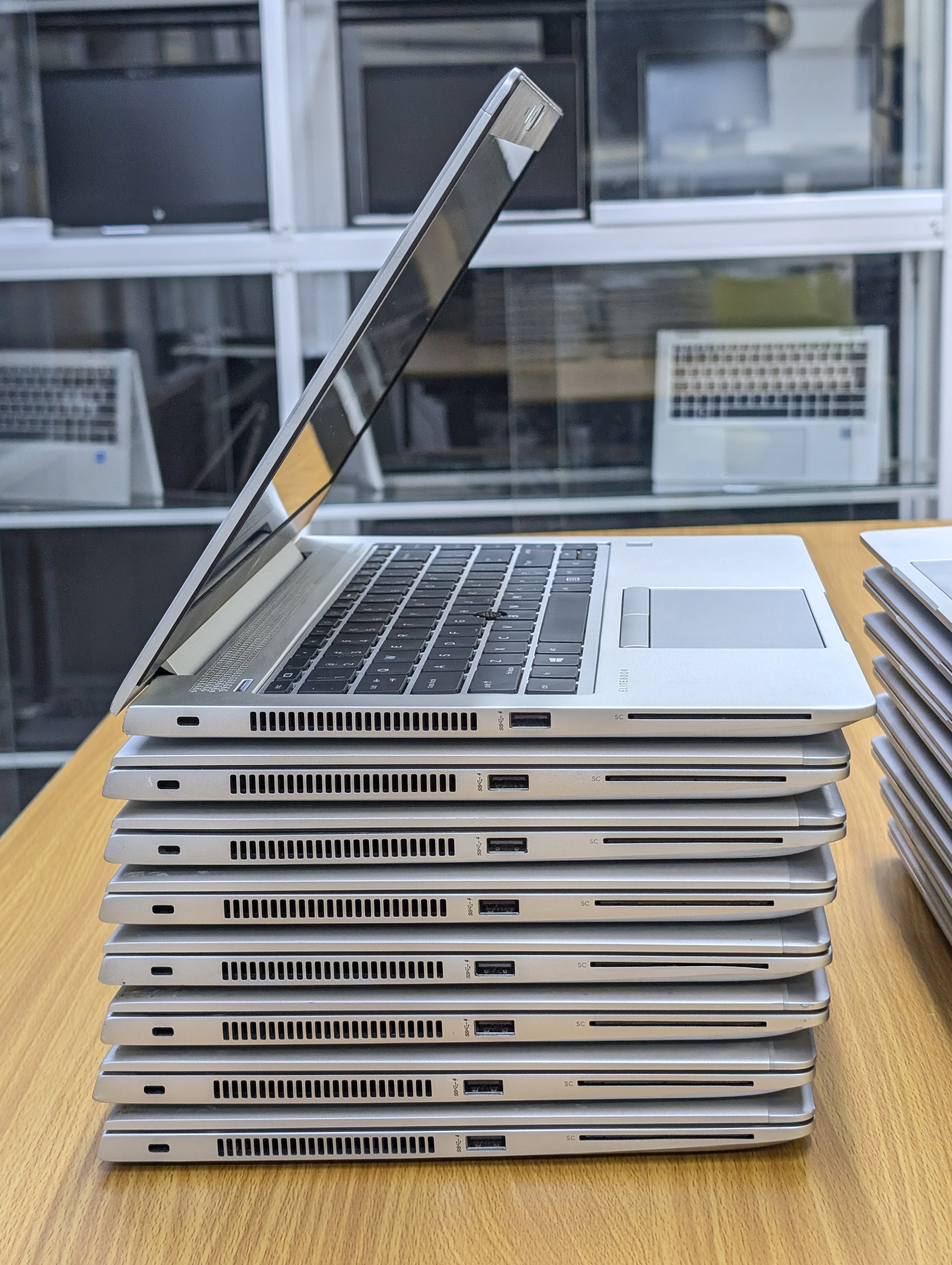 HP EliteBook 745 G6 2G dedicated_7