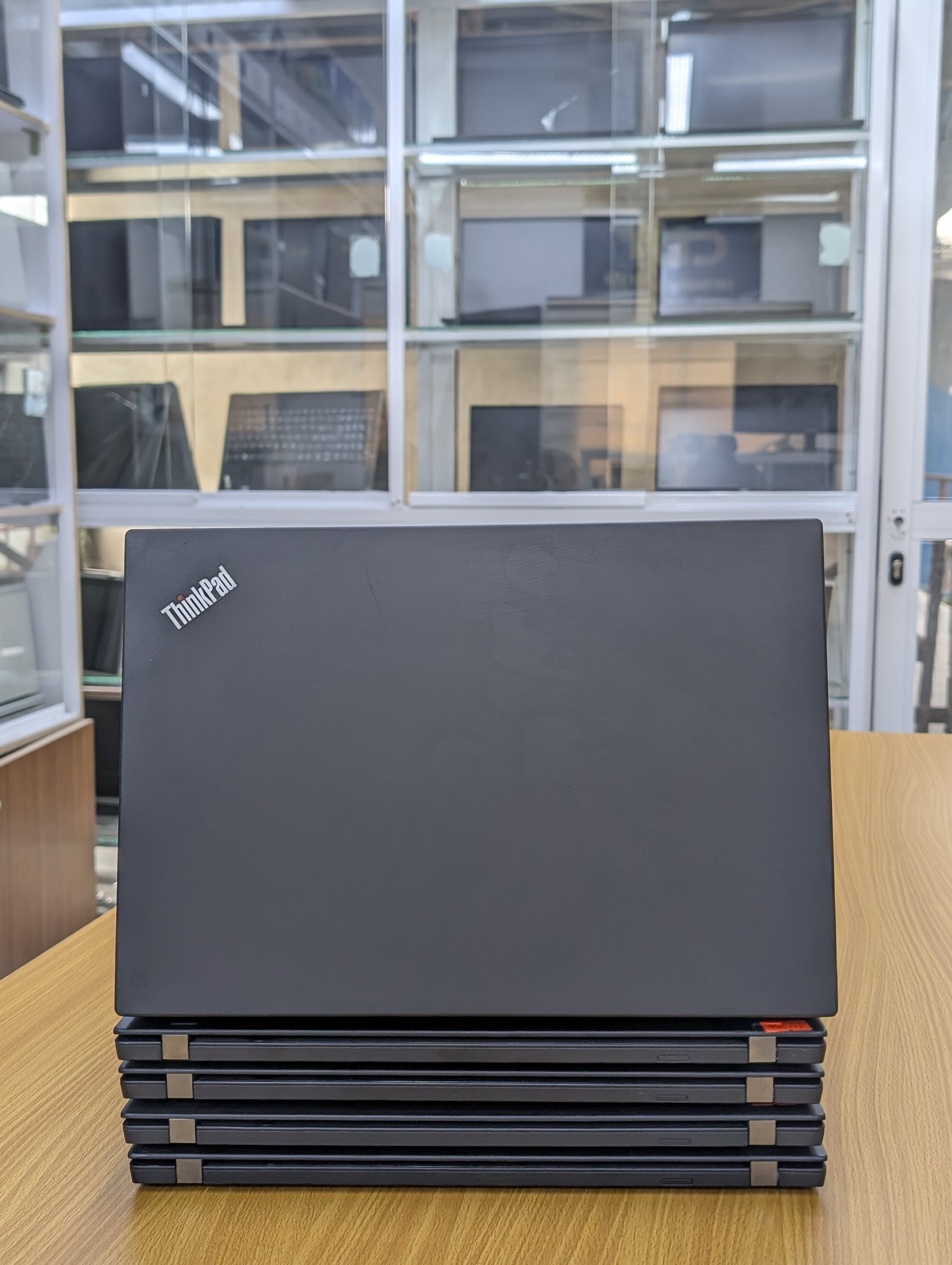 Lenovo ThinkPad T495 - Laptop Professionnel Ultra Slim_9