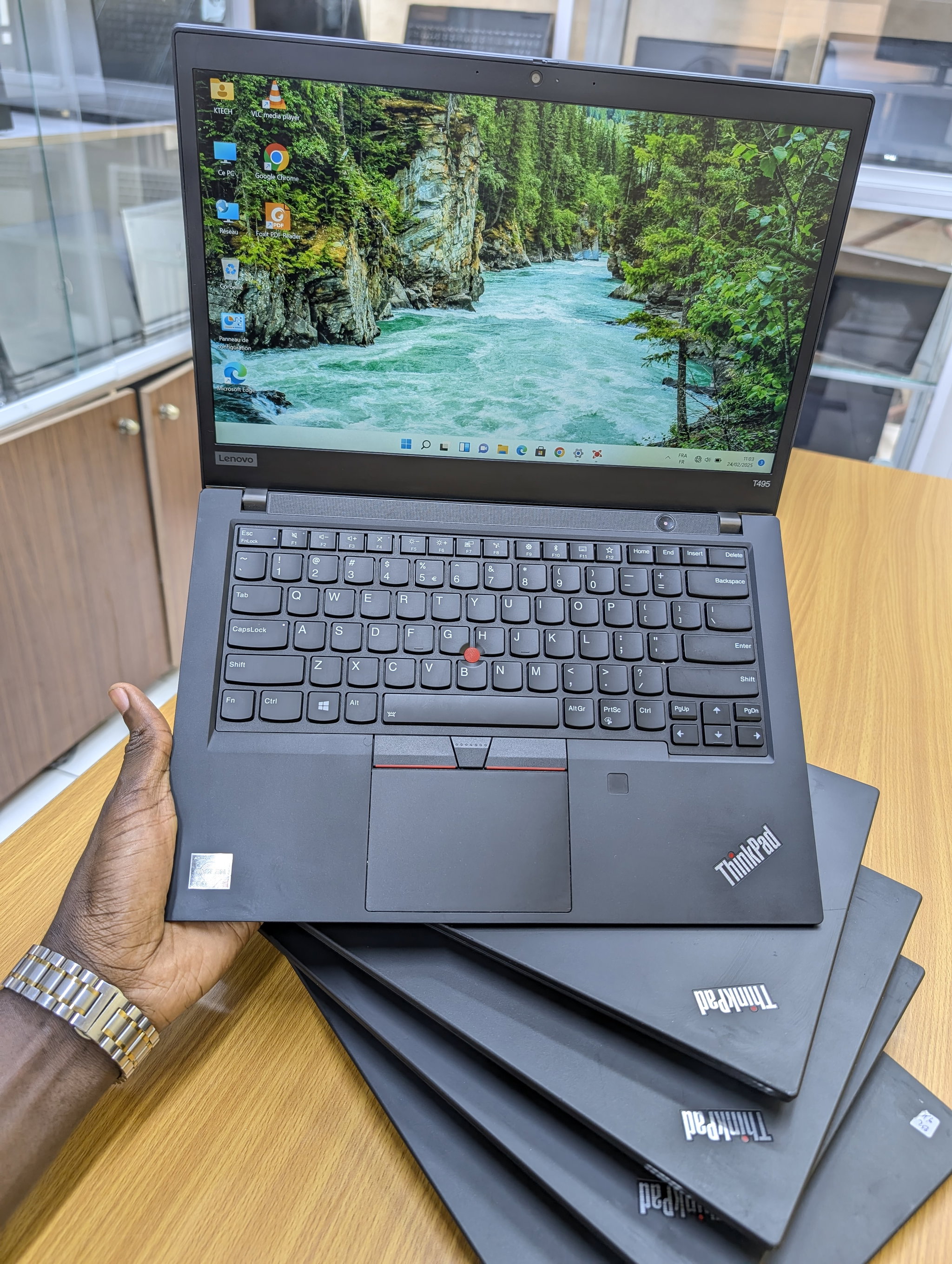 Lenovo ThinkPad T495 - Laptop Professionnel Ultra Slim_12