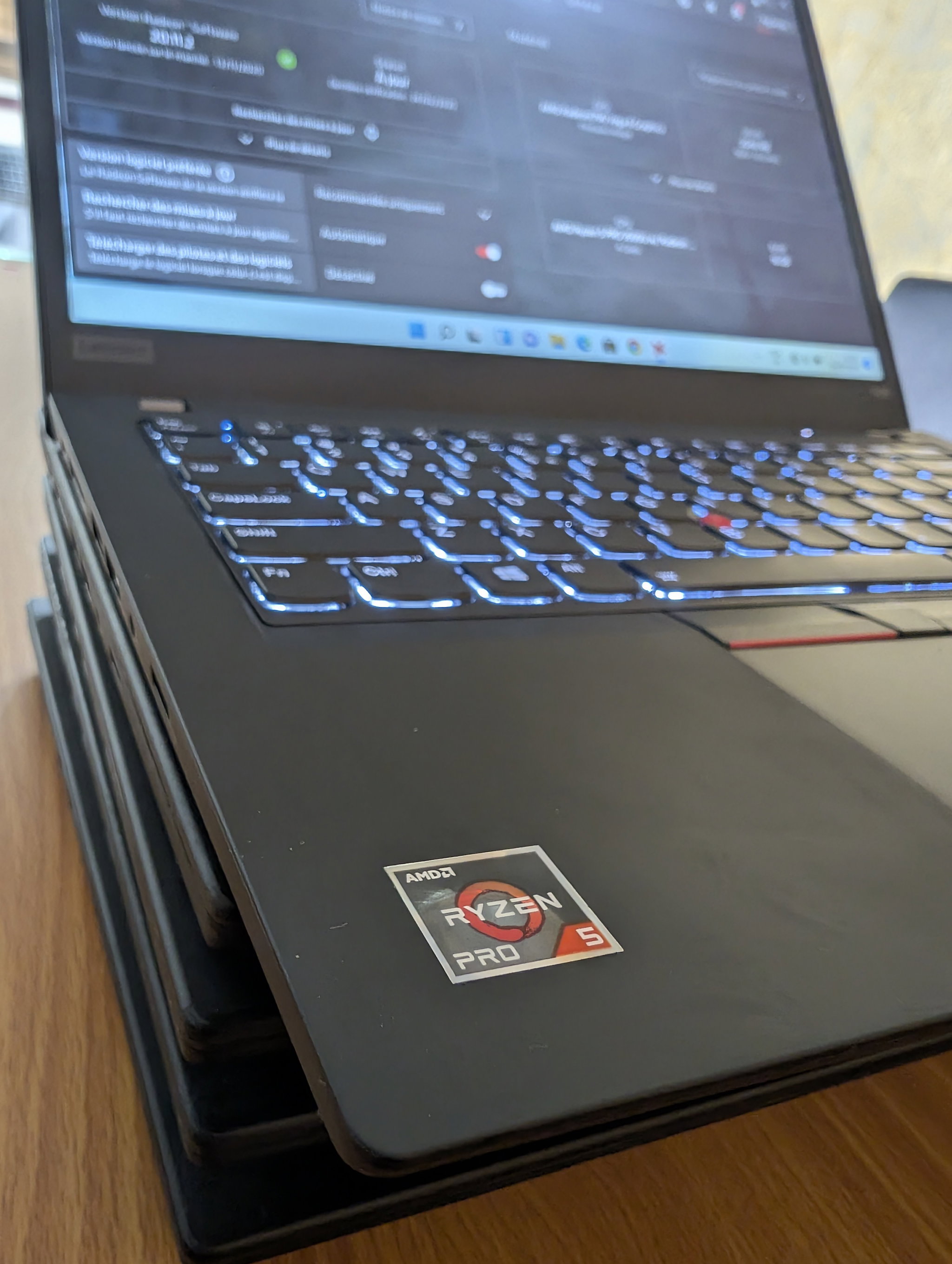 Lenovo ThinkPad T495 - Laptop Professionnel Ultra Slim_8