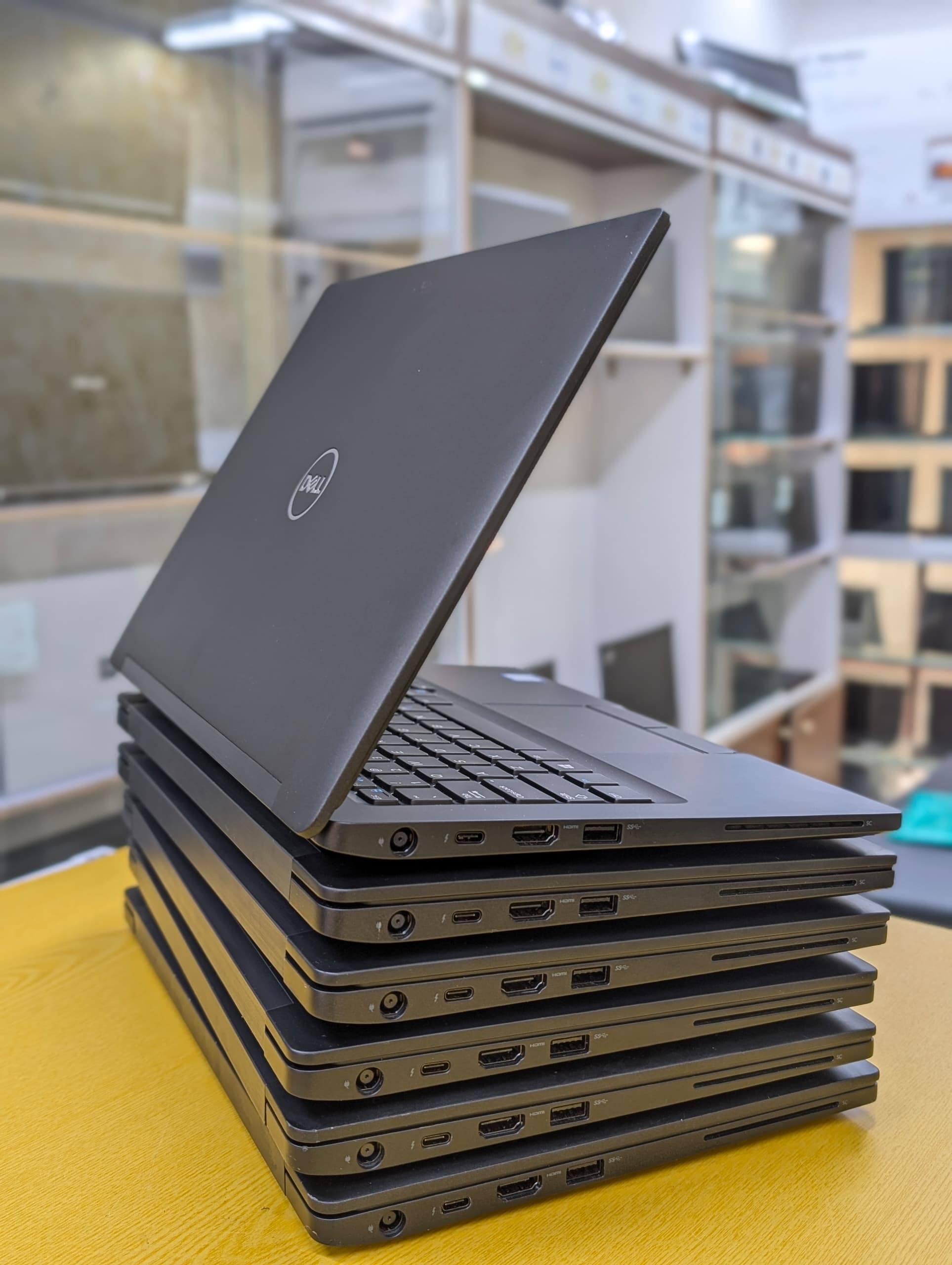 Dell Latitude 7390 - Core i7 _3