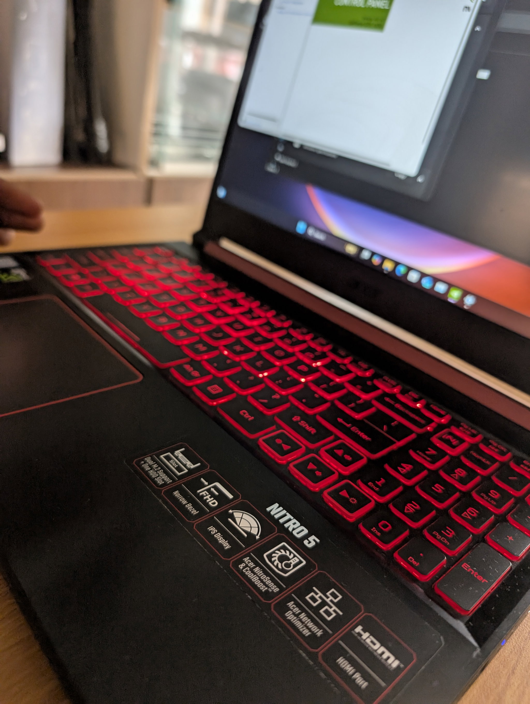 Acer Nitro 5 AN515_1