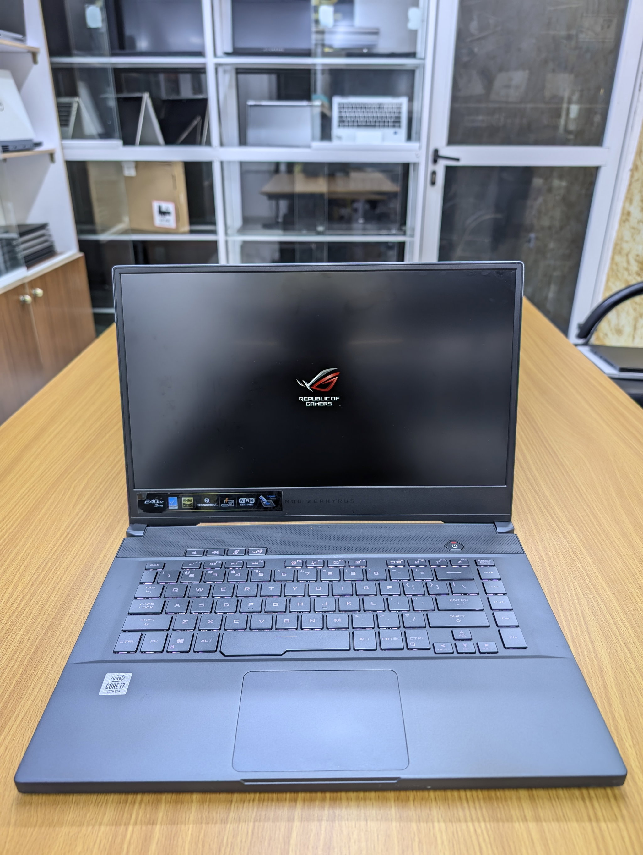 L'Asus ROG Zephyrus M15 GU502 RTX 2070_6