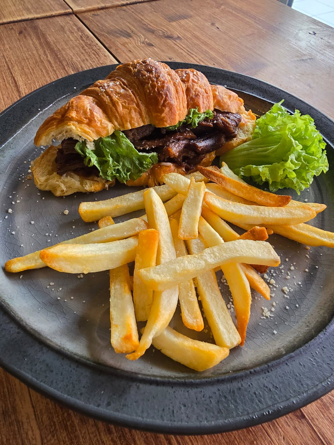 Croissant BBQ or Teriyaki Pulled Beef/Chicken Sandwich