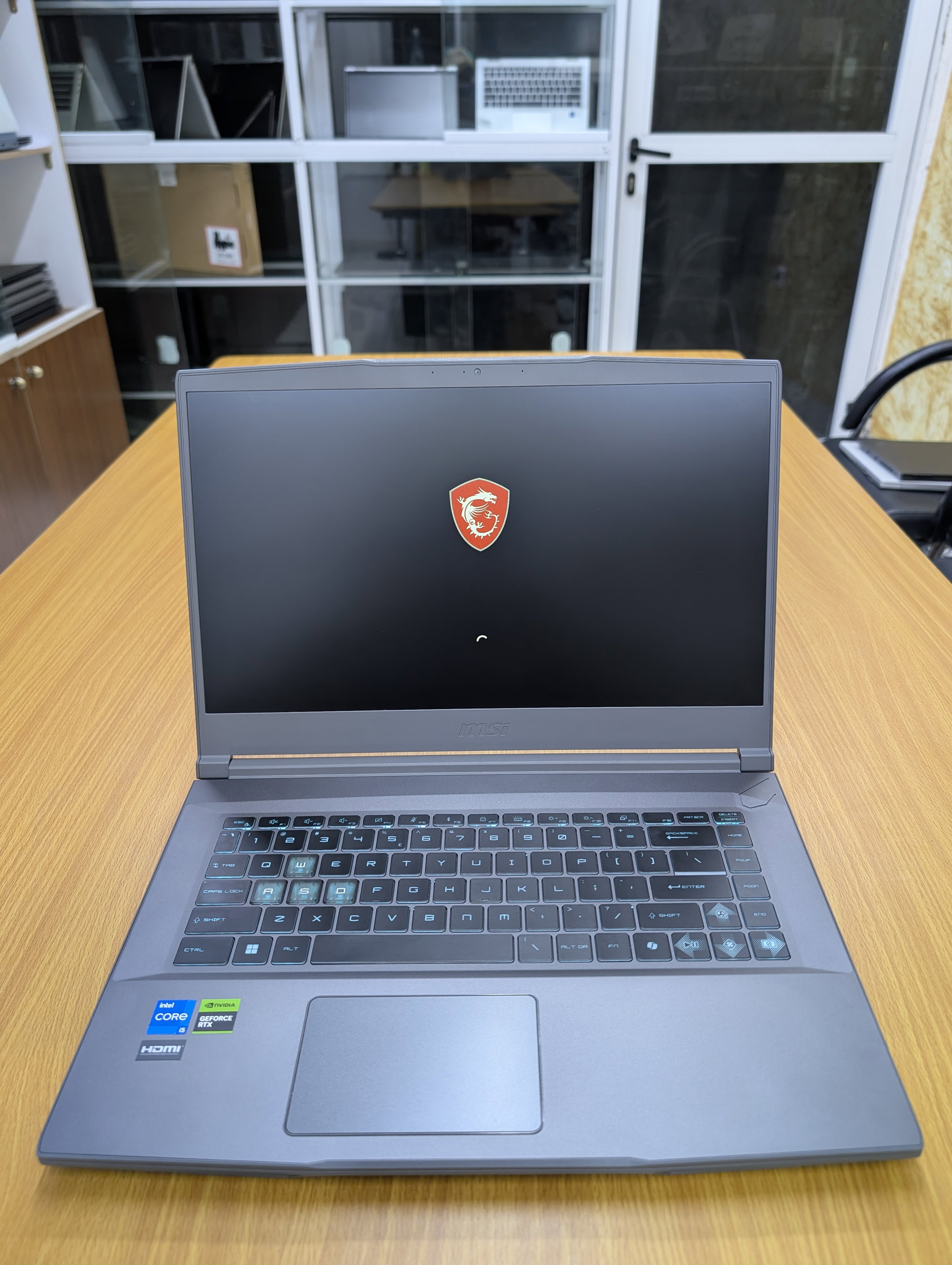 MSI Thin 15 Gaming Laptop_0
