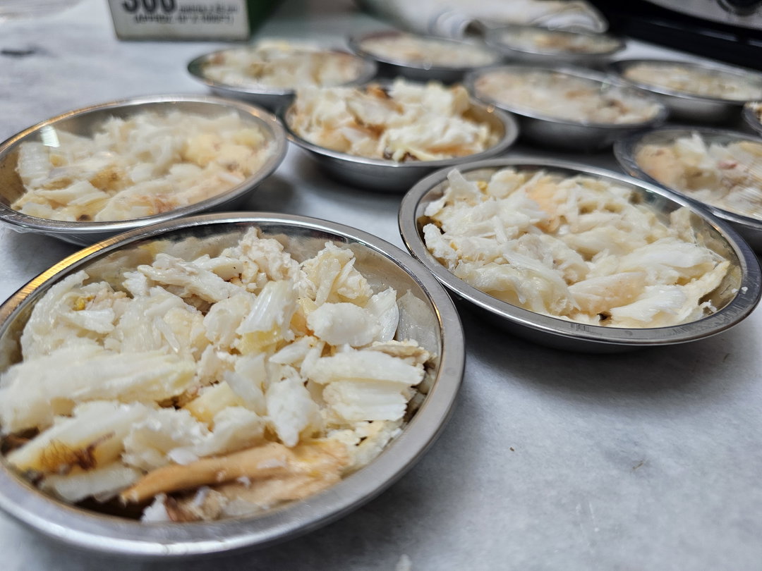 Freshly Peeled Crab Meat