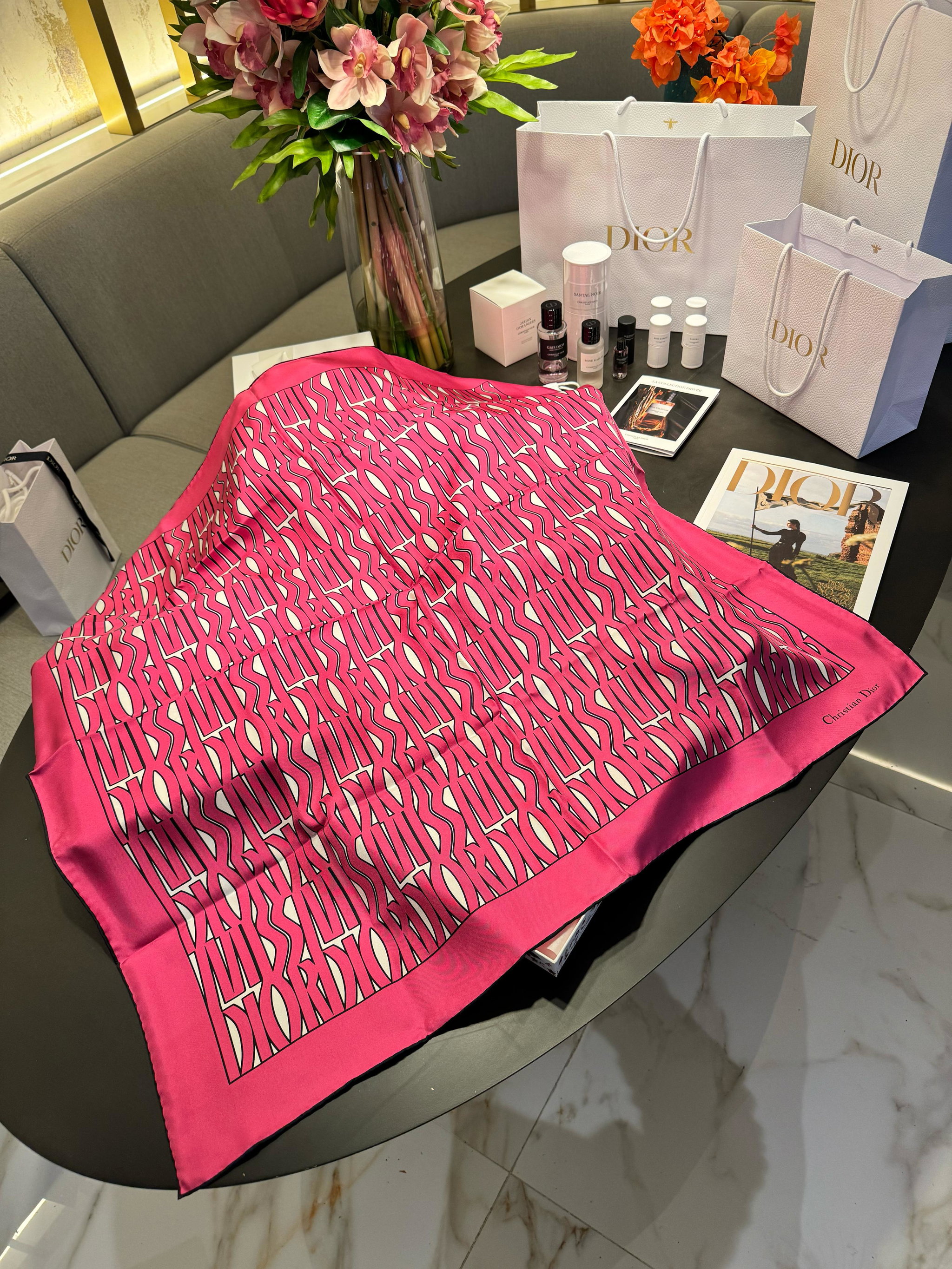 Lenço Dior - miss dior _3