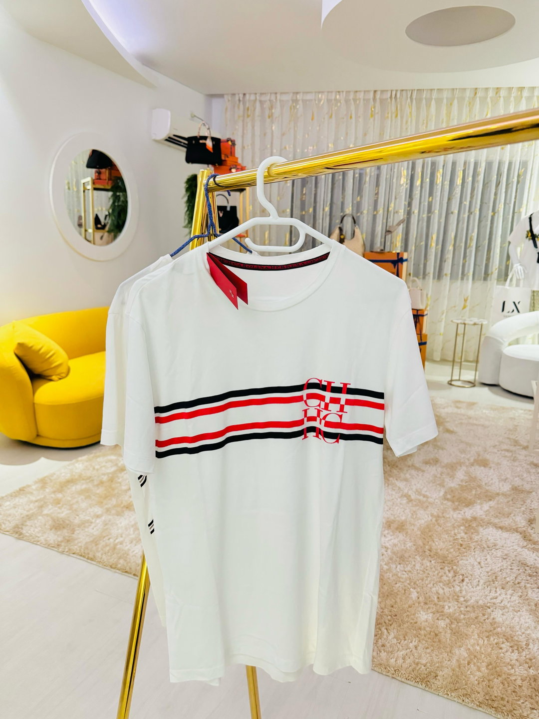 -60%‼️ / T shirt Carolina Herrera