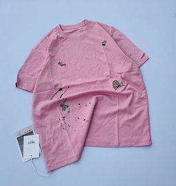 Tops / Tshirts 