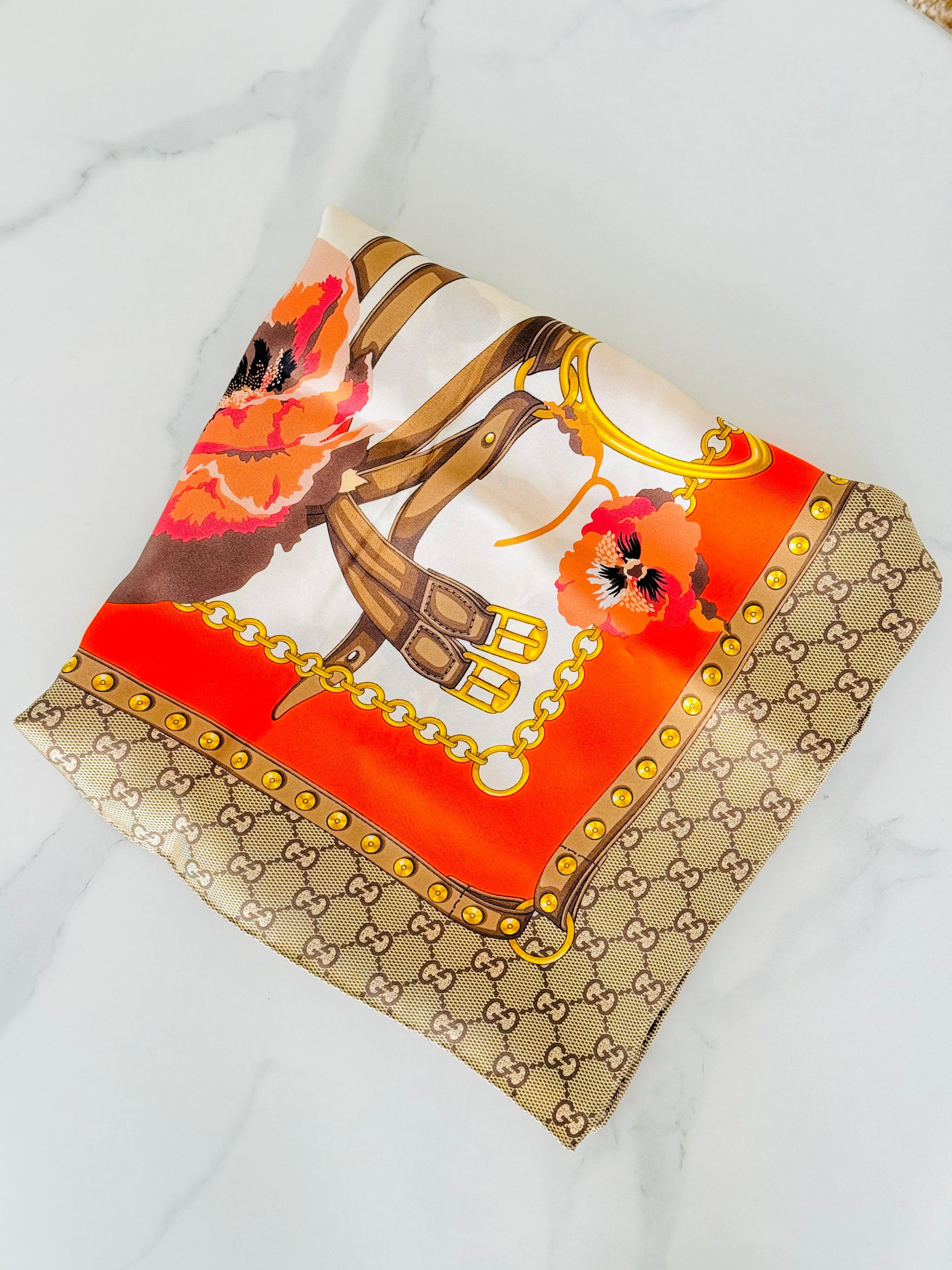 Lenço Gucci - monogram _7