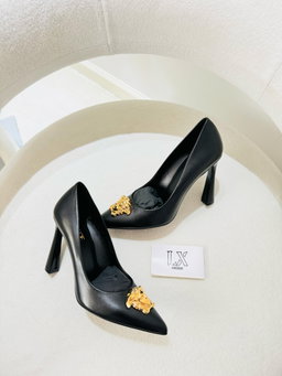 Saltos Versace - la medusa 