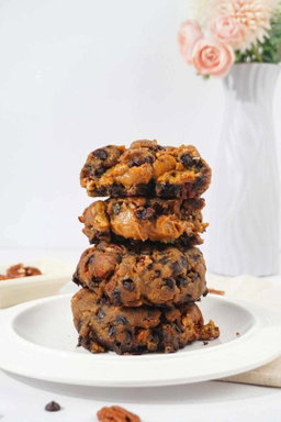 Pecan Cookie with Caramel Filling NEW!