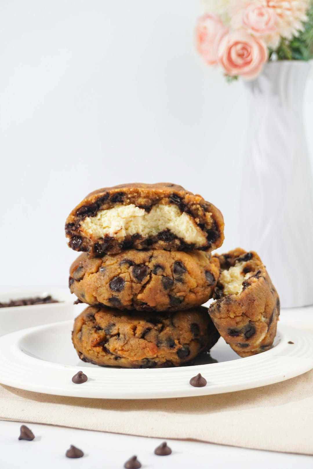 Chocolate Chip Cookie with Cheesecake Filling