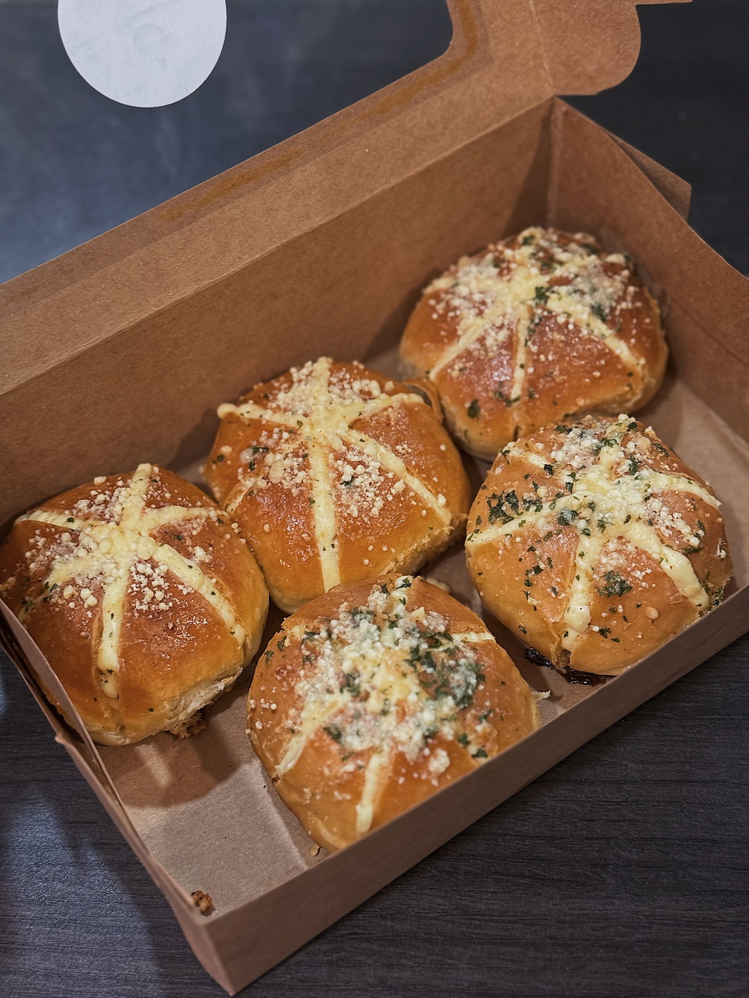 korean garlic cream cheese bun