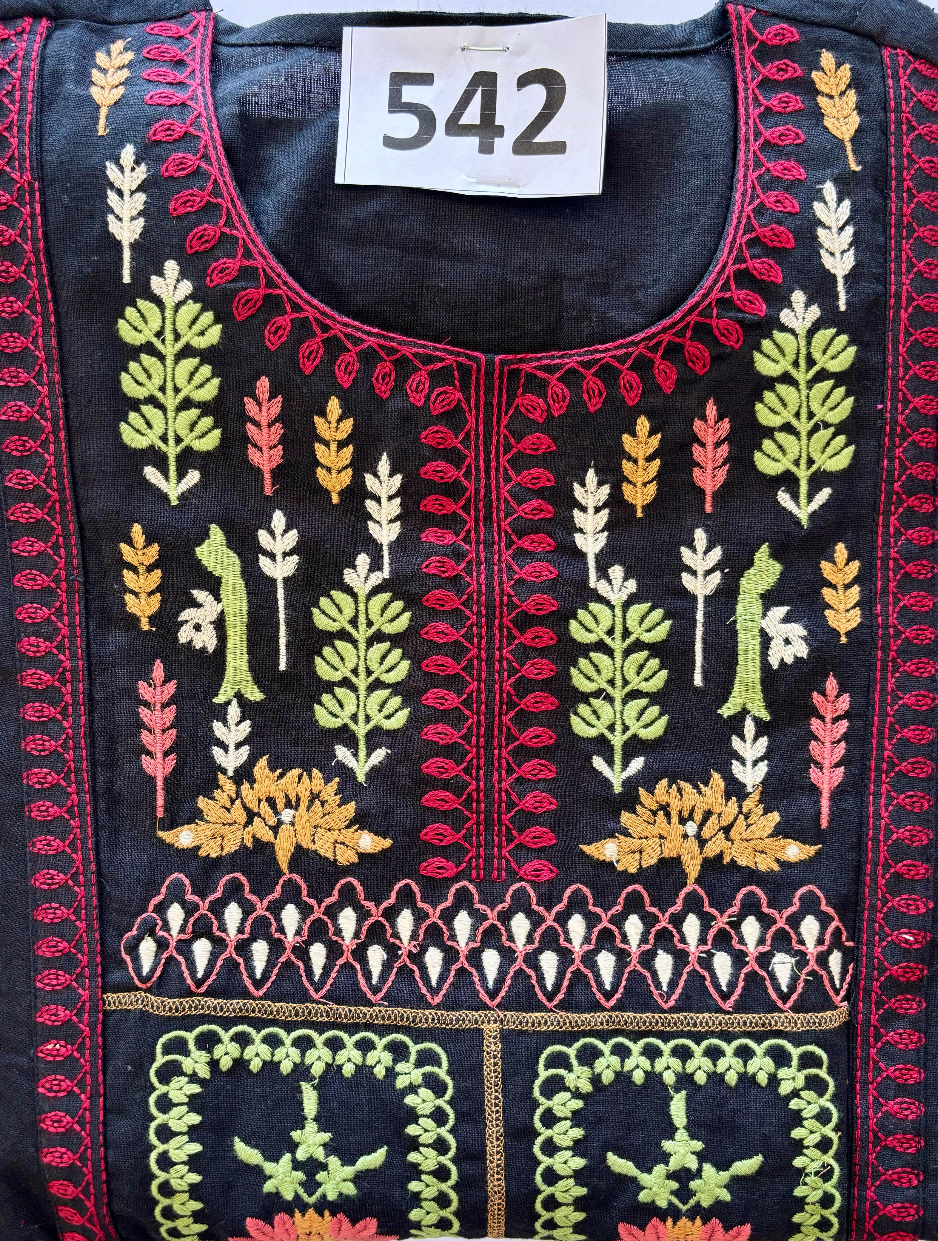 D.No. 542 Black Embroidered Kurta Set (?1350)