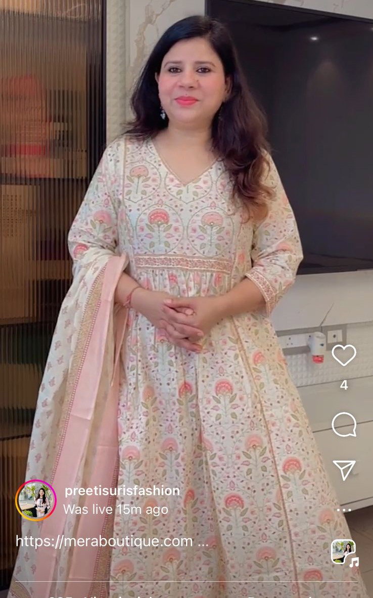 D.No. 543 Cream Handwork Anarkali Set (1550)