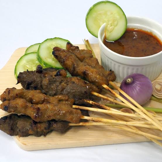 Raw Pork Satay with Sauce _0