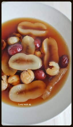 Sea coconut with Longan