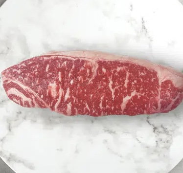 Australia Wagyu Striploin MB 4-5 cube roll