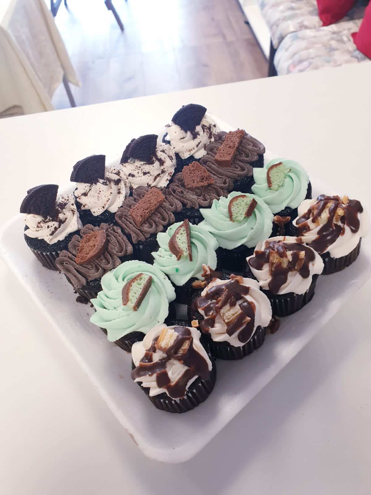 Gourmet Chocolate Cupcakes _0