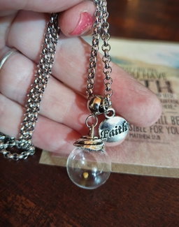 Mustard seed class pendant 