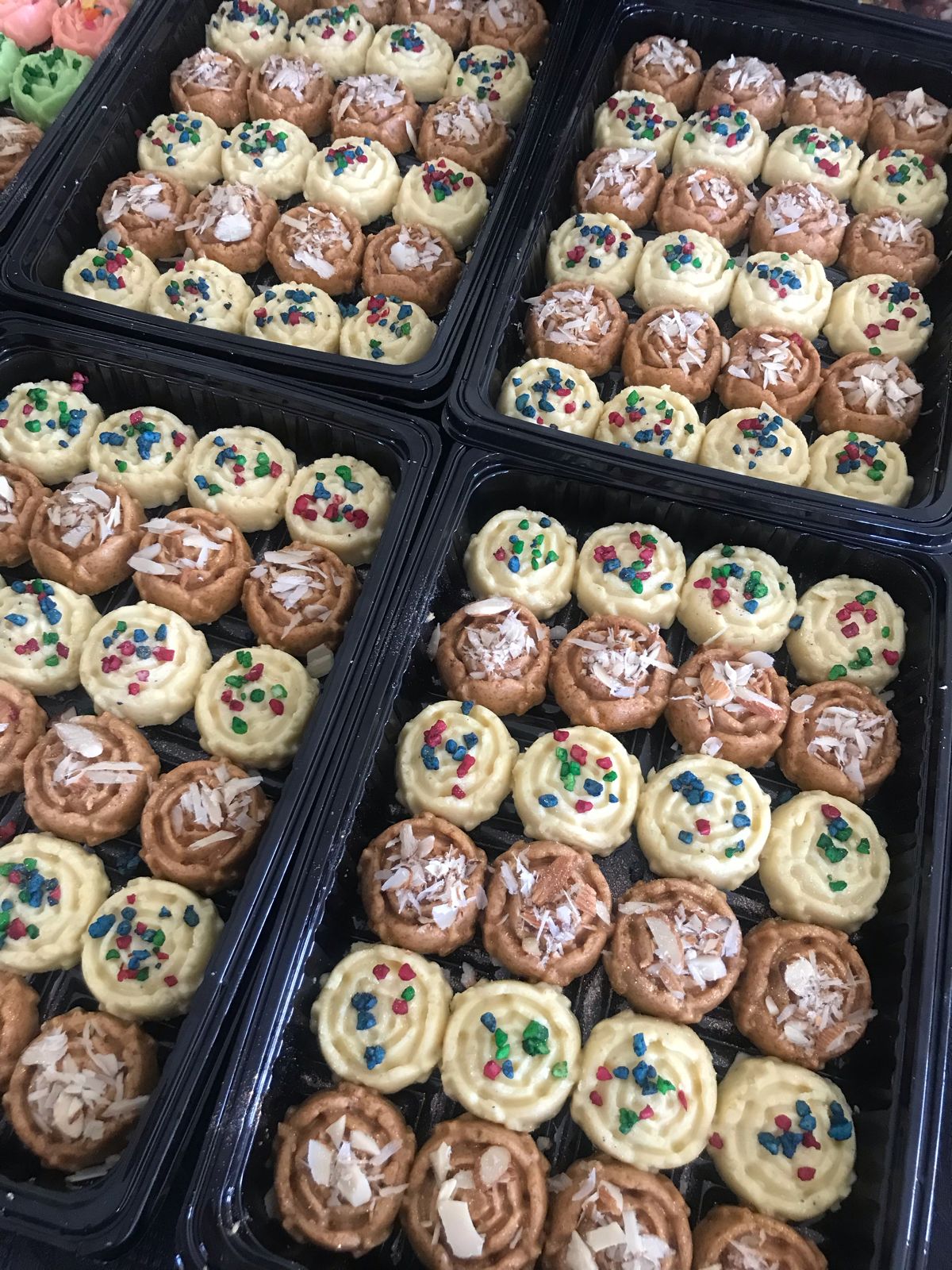 Assorted Sweetmeats (Mithai) Mixed Black Tray 24 pieces Range 1_0