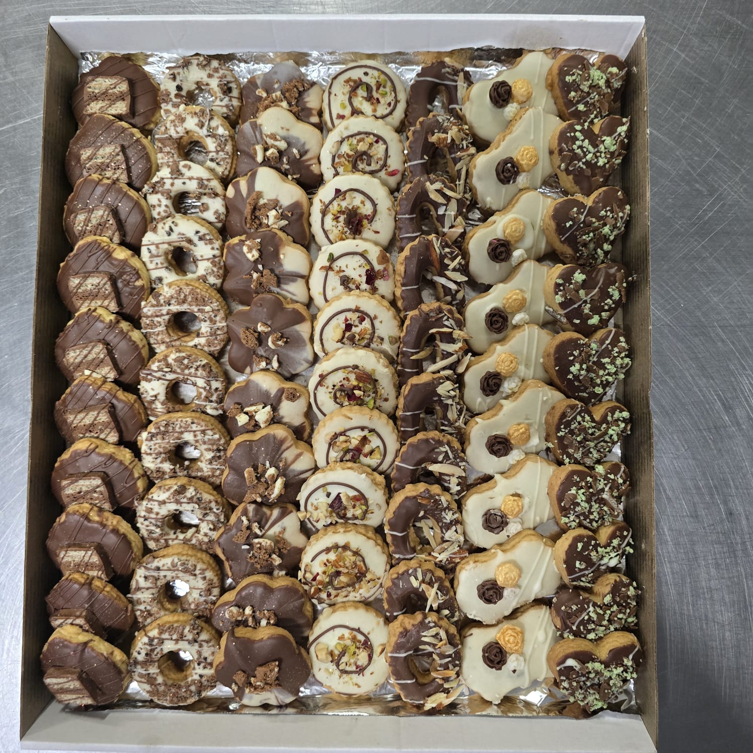 Taz Butter biscuit box Range 2_0