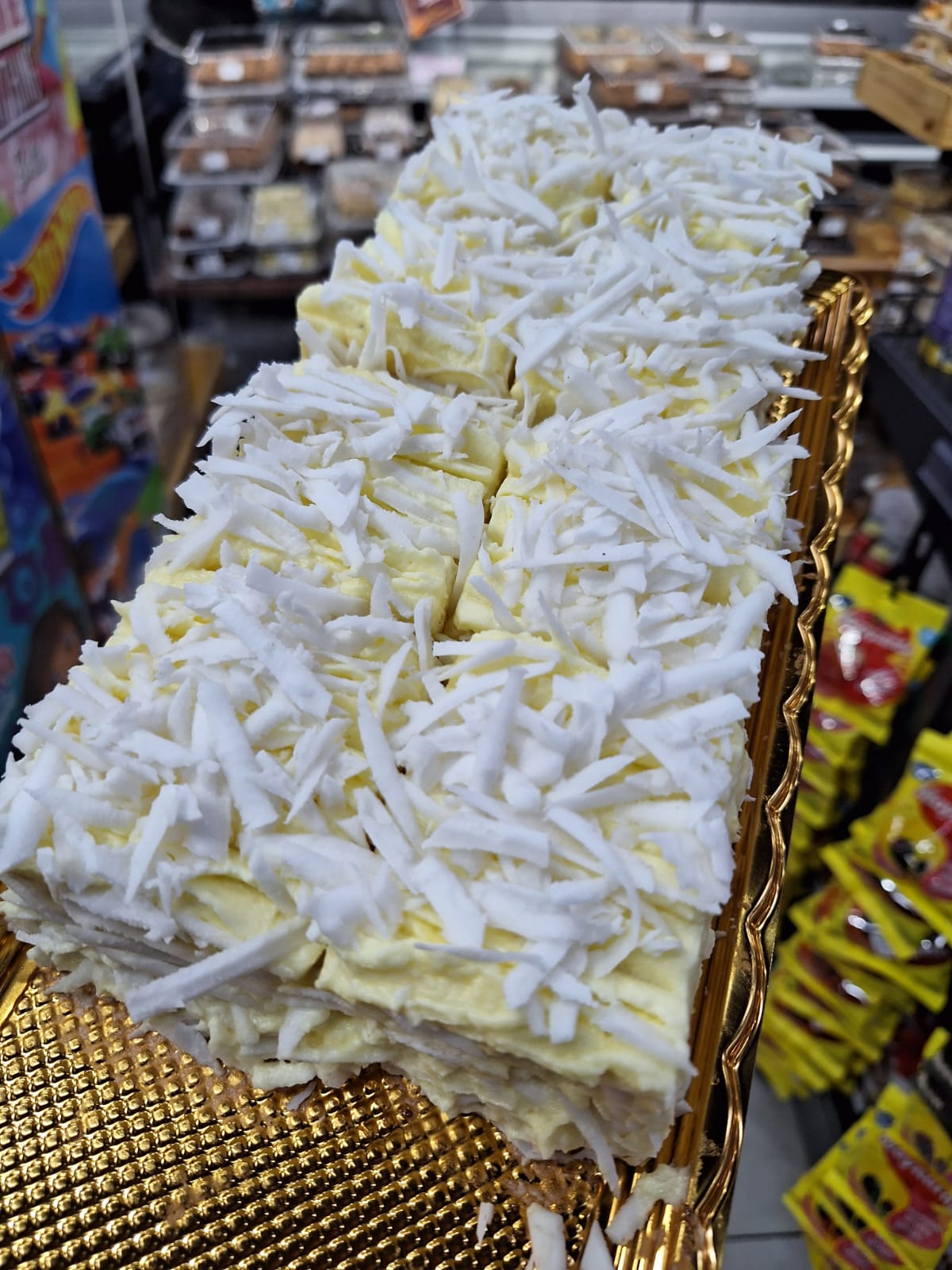 Fresh Cream Coconut Squares 10's