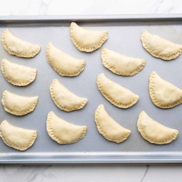 Meat Sambousik 12pcs