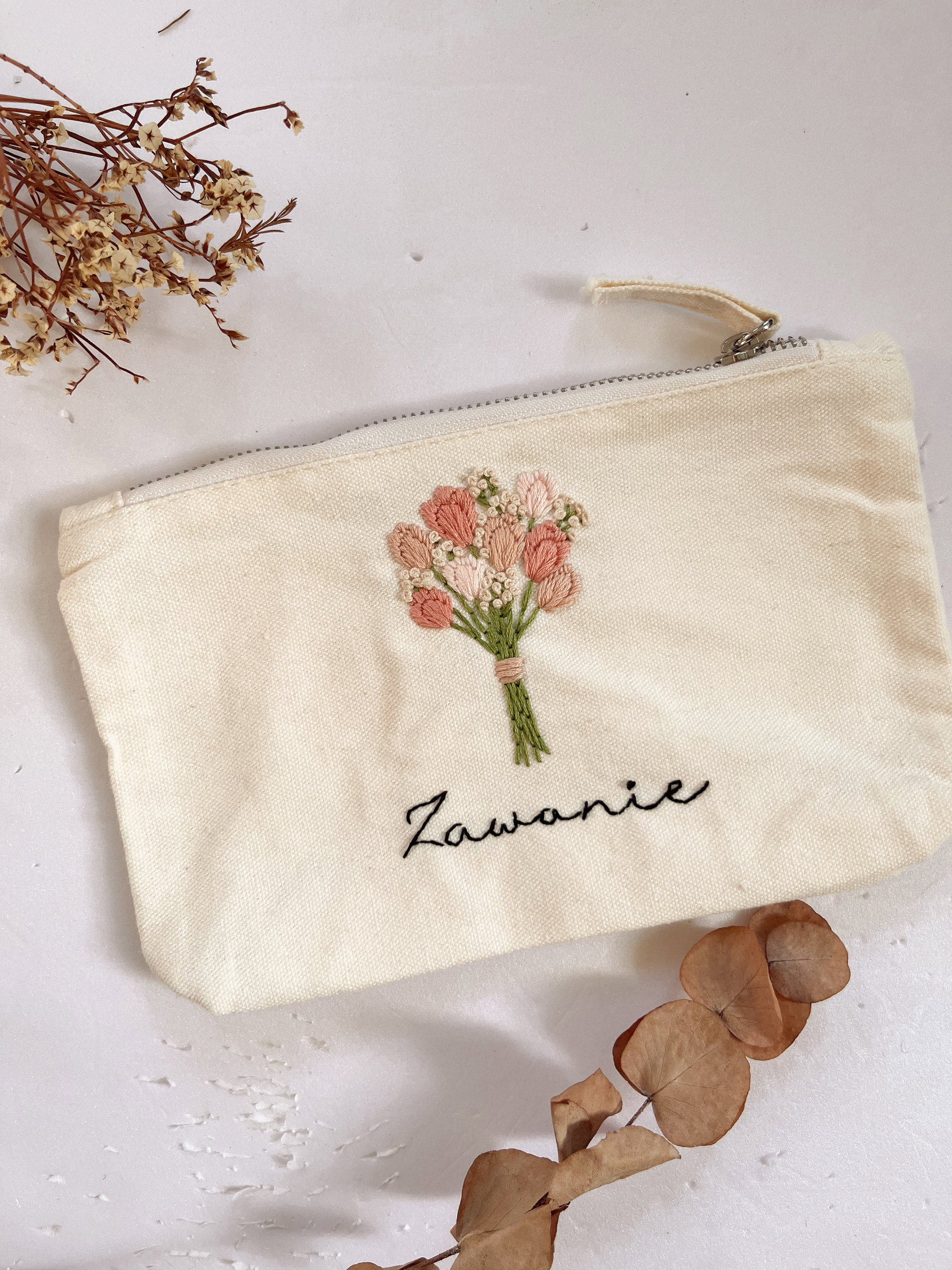 Embroidered Cosmetic Bag_3