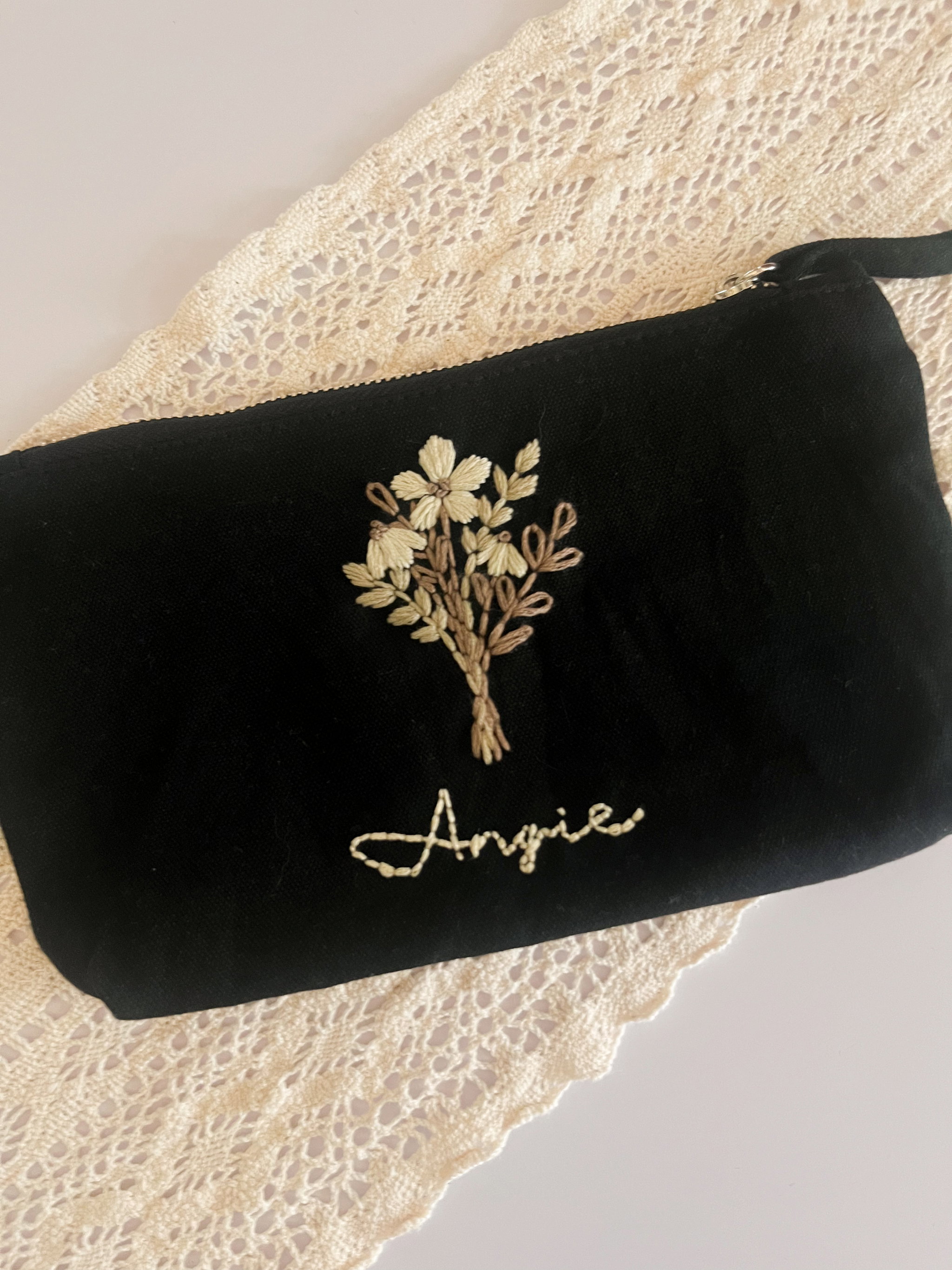 Embroidered Cosmetic Bag_4