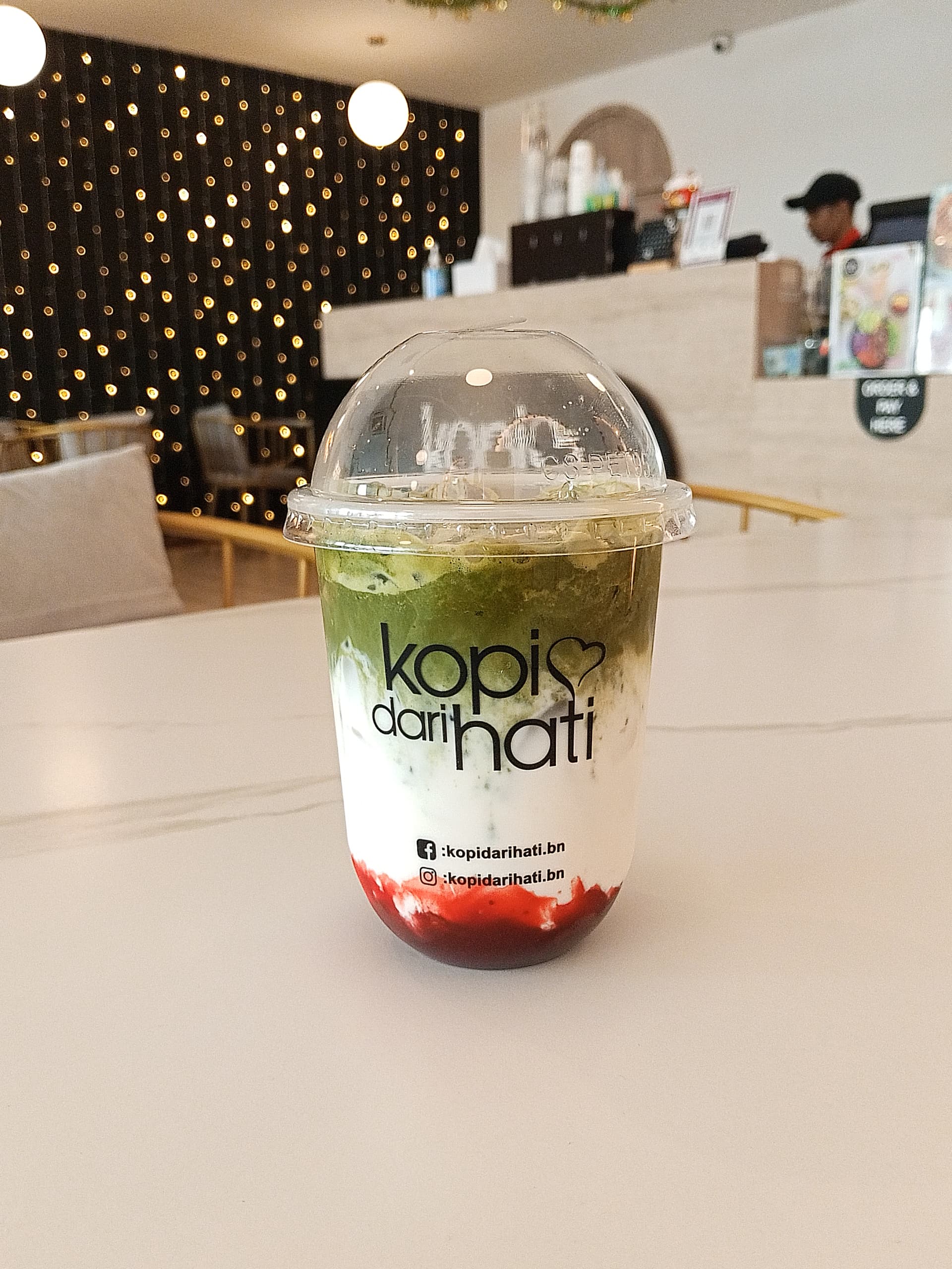 Strawberry Matcha Latte_0